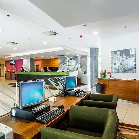 Courtyard By Marriott Отель 4*
