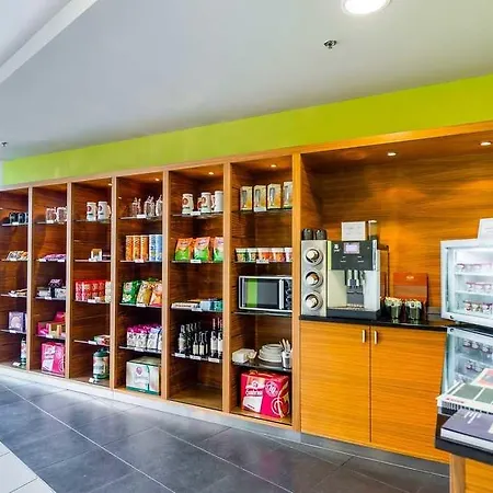 Courtyard By Marriott Отель