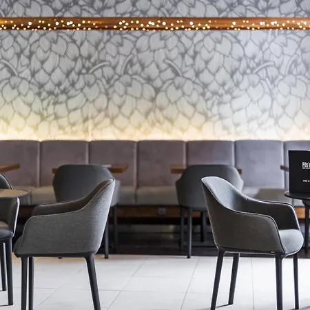 Courtyard By Marriott Отель
