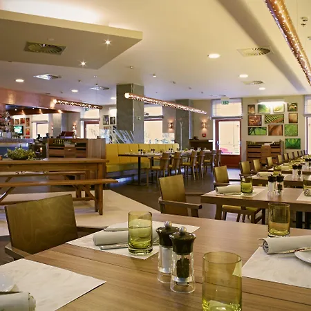 Courtyard By Marriott Пльзень