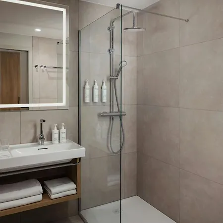 Courtyard By Marriott