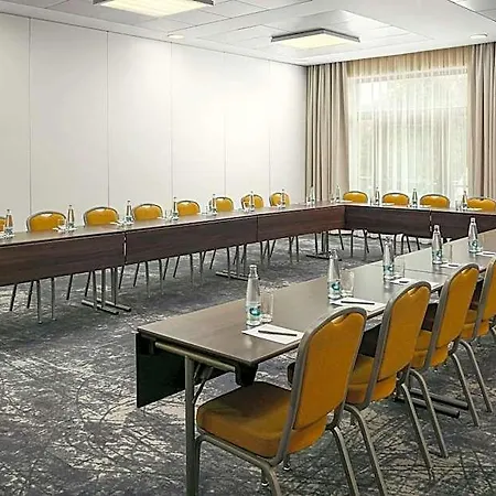 Szálloda Courtyard By Marriott