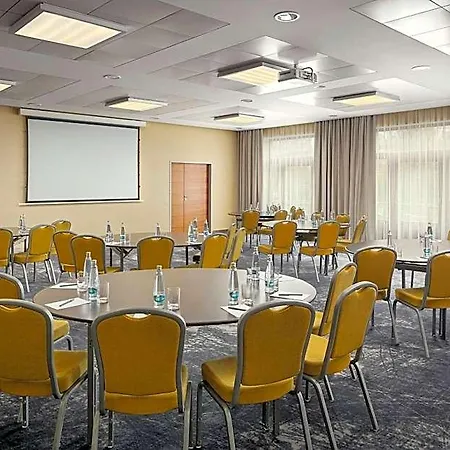 Szálloda Courtyard By Marriott