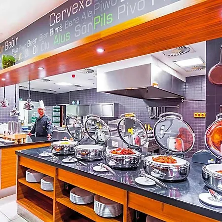 Courtyard By Marriott 4* Plzeň