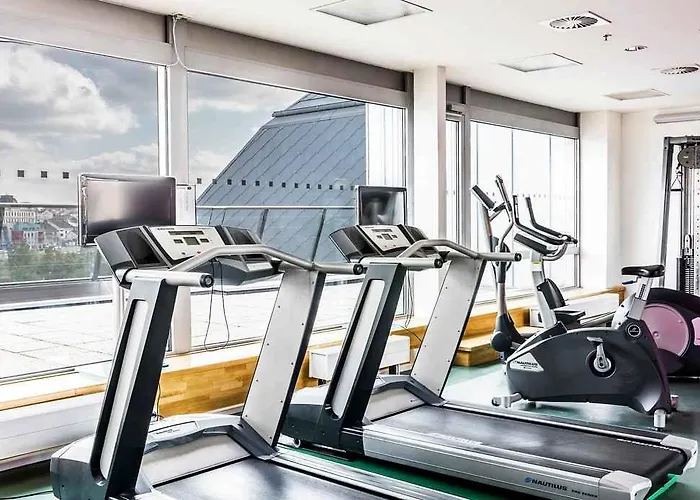 Courtyard By Marriott Hotell 4*