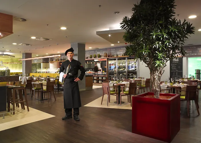 Hotell Courtyard By Marriott 4*