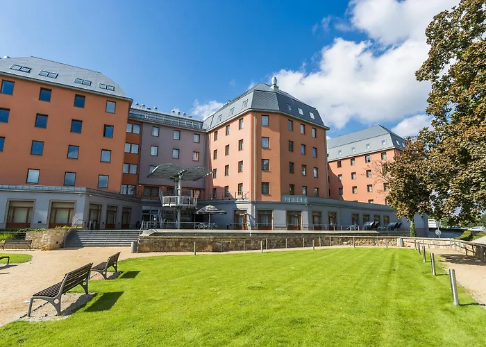 Courtyard By Marriott Hotell