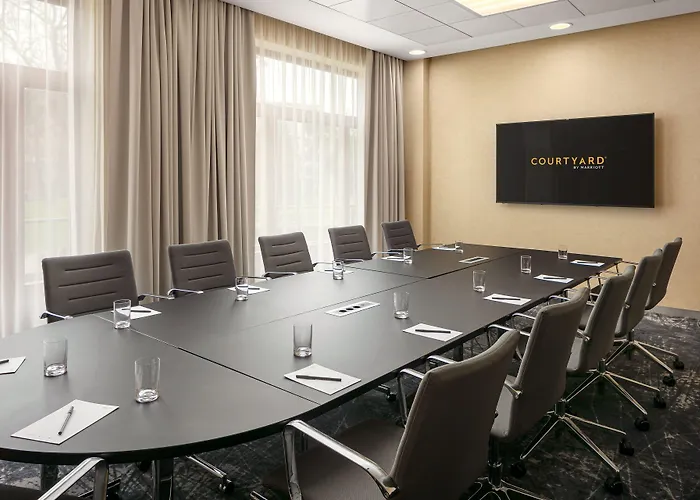 Courtyard By Marriott Plzeň