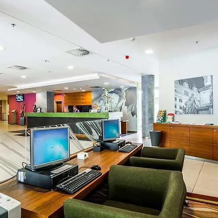 Courtyard By Marriott Hotel 4*