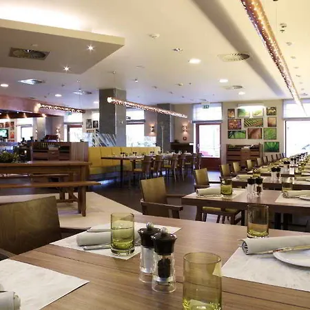Hotel Courtyard By Marriott Plzeň